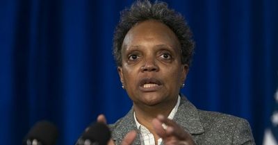 Lightfoot offers 25% cash advance to small businesses, community organizations and nonprofits seeking federal relief funds