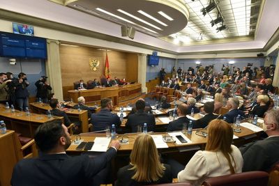 Montenegro's pro-Serbian governing coalition collapses