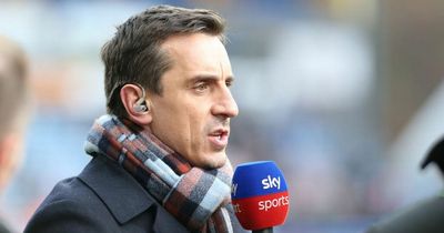 Man Utd give food away for free after Gary Neville's solution amid anti-Glazer chant