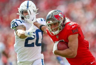 Chiefs sign WR Justin Watson, host several players for workouts on Friday