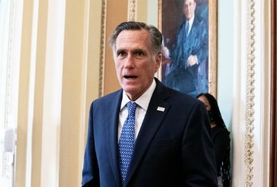 RNC censure spurs Romney family battle