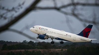 Delta asks DOJ to add unruly passengers to federal "no-fly" list