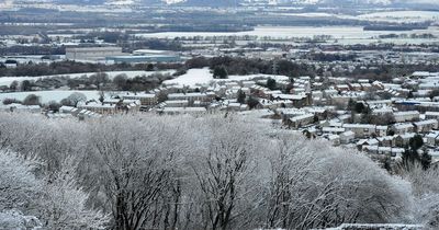 Renfrewshire weather update as yellow snow warning issued for weekend