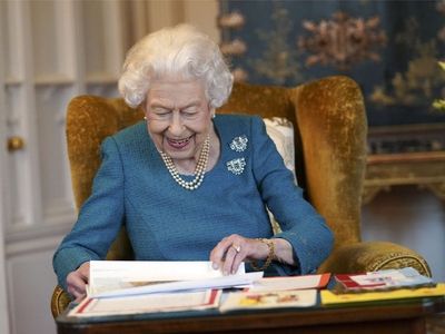 Queen pays tribute to late father as she begins Platinum Jubilee celebrations