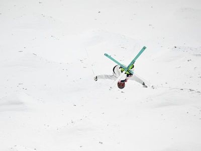 Woods finishes sixth in Olympic moguls