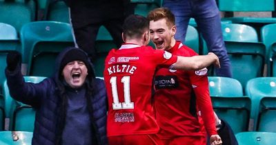 St Mirren sink Hibs as sublime Connor Ronan strike boosts Buddies top six chances