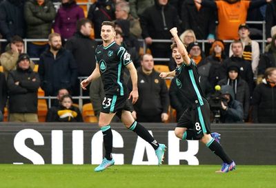 Kenny McLean header enough as Norwich edge Wolves to reach FA Cup fifth round