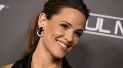 Jennifer Garner Celebrated as Hasty Pudding’s Woman of Year