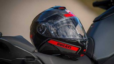 Ducati Launch A New Modular Touring Helmet: The Horizon V2