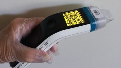 Australian inventors have created breath tests for COVID-19 but you can't buy them yet