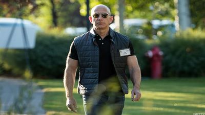 Bezos Got $18.8 Billion Richer, Zuckerberg Lost $36 Billion Last Week