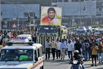 Bollywood singer Lata Mangeshkar, 'the Nightingale', given state funeral