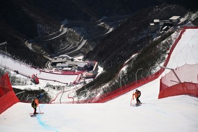 Olympic men's downhill postponed because of high winds