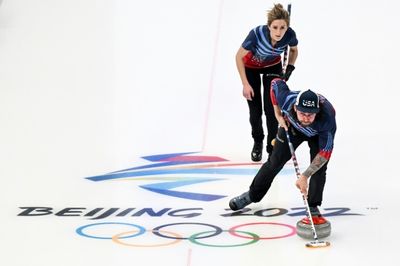 'It's all love' at Beijing Olympics between Chinese, US curlers