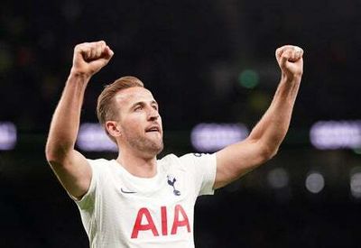 Harry Kane stars with a total performance in convincing Tottenham win as debutants impress