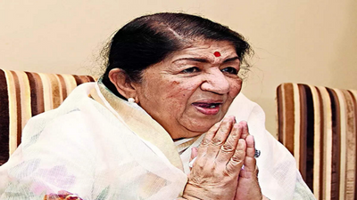 Lata Mangeshkar's fans throng her birthplace in Indore, demand naming locality after her