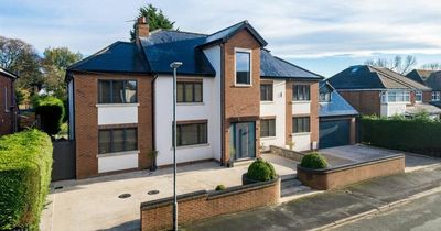 'Amazing' modern home with huge walk-in wardrobe for sale