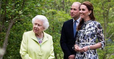 Romantic Kate Middleton and Prince William photo spotted in background of Queen's Jubilee snap