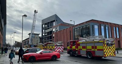 Glasgow fire crews race to Gorbals flats amid top floor blaze