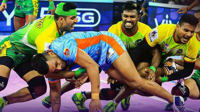 Pro Kabaddi: Patna Pirates thrash Bengal Warriors 38-29