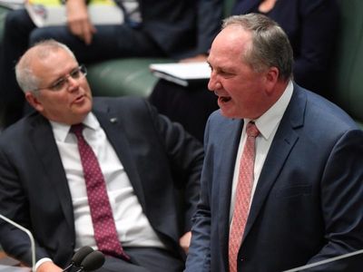 Parliament returns amid texting scandals