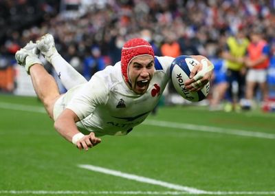 'Warrior' Villiere hat-trick sends France top of Six Nations