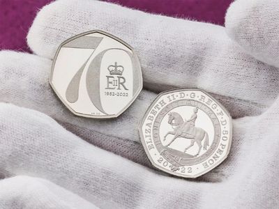 Platinum Jubilee 50p coin released by post office