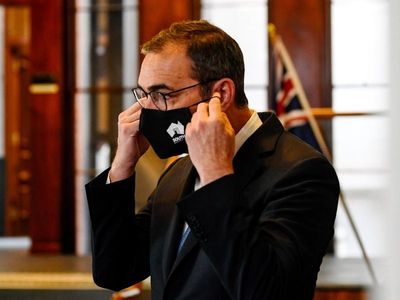Dip in SA cases 'shows strategy working'