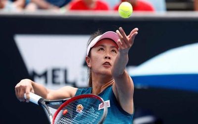 Peng Shuai says allegation was "enormous misunderstanding"; meets with IOC head