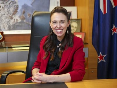National lifts, Labour on top in NZ poll