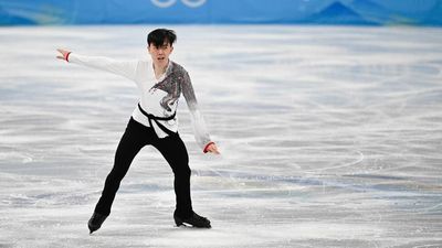 U.S. Olympic figure skating medal hope Vincent Zhou tests positive for COVID