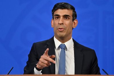 Rishi Sunak blocking NHS recovery plan because Boris Johnson’s power ‘dying’, NHS chief says