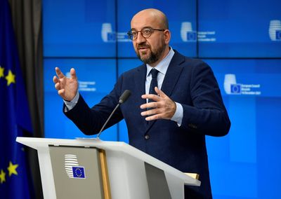Azerbaijan releases eight Armenian prisoners in mediation effort with France and EU