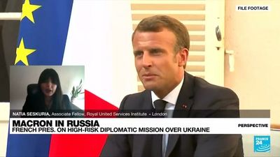 Ukraine crisis: France's Macron on solo diplomatic mission
