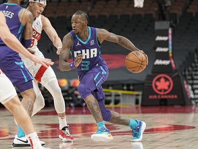 Hornets vs. Raptors: Prediction, point spread, odds, over/under, betting picks