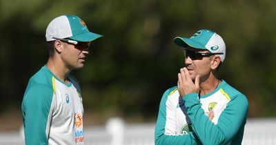 Alex Carey becomes first Australian star to speak out about Justin Langer's exit