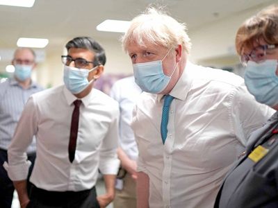 Boris Johnson accused of running administration like ‘The Thick of It’ after delay to NHS plan