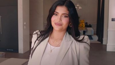 Fans Reckon They’ve Figured Out The Name Of Kylie Jenner’s Bb From These Sneaky Insta Comments