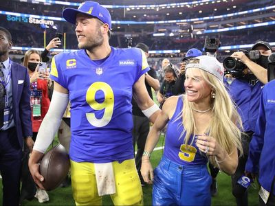 NFL star Matthew Stafford’s wife felt dizzy before doctors found a brain tumor. Now she’s warning others