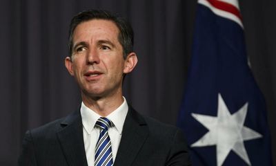 Religious discrimination bill will not protect trans students from expulsion, Simon Birmingham confirms