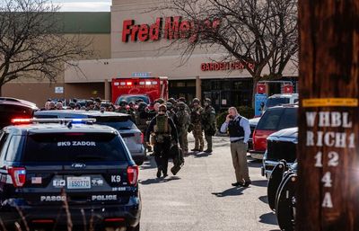 Police: 1 dead in Washington state grocery store shooting