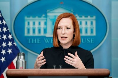 White House considers expanding limits on 'no-knock' warrant