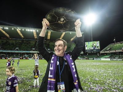 Glory hoping against triple jab mandate