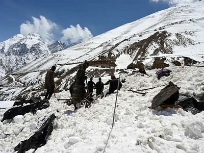 7 Army personnel die after being hit by avalanche in Arunachal Pradesh