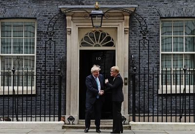 Johnson voices UK support for Nato allies at meeting with Lithuanian PM