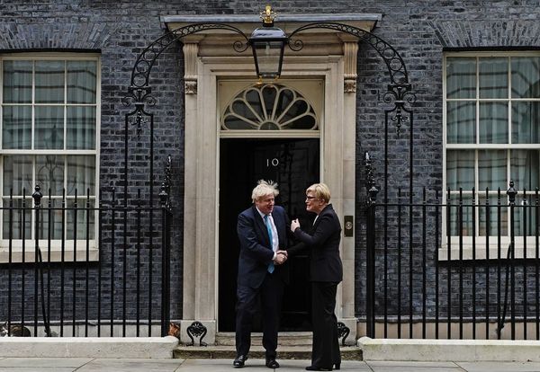Johnson voices UK support for Nato allies at meeting with Lithuanian PM