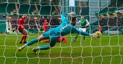 St Mirren keeper Jak Alnwick brands Hibs comments 'rubbish' and lifts lid on contract extension talks