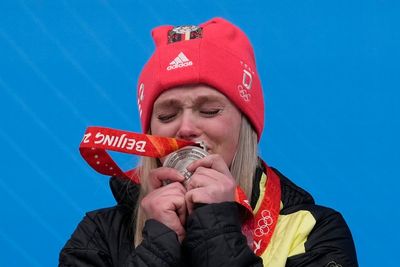 Germany's Natalie Geisenberger wins 3rd Olympic luge title