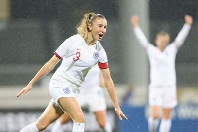 Leah Williamson back in England squad for Arnold Clark Cup but Steph Houghton not fit to return