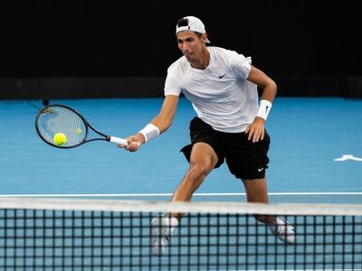 Popyrin beaten by Khachanov in three sets